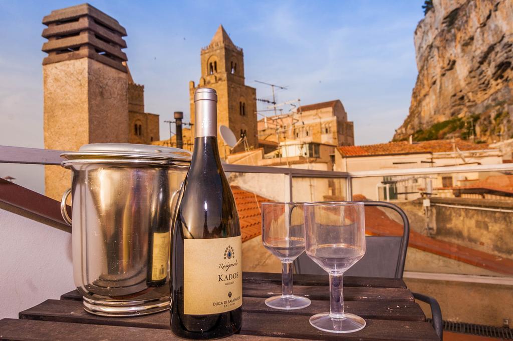 Penthouse Duomo Apartment Чефалу Екстериор снимка