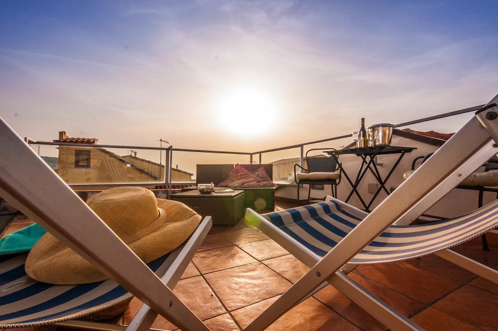 Penthouse Duomo Apartment Чефалу Екстериор снимка